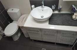 Apartament 3 camere, modern, 59mp, garaj! Zona strazii Stejarului!