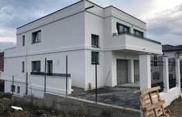 Duplex tip penthouse, garaj, panorama superba, situat in zona strazii Campului