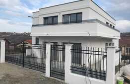 Duplex tip penthouse, garaj, panorama superba, situat in zona strazii Campului