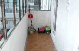 De vanzare apartament decomandat cu 2 camere in zona Minerva