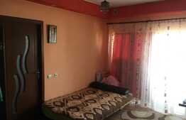 Pret oportun, parcare, etaj intermediar, zona strazii Cetatii