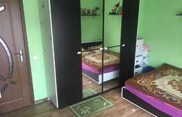 Pret oportun, parcare, etaj intermediar, zona strazii Cetatii