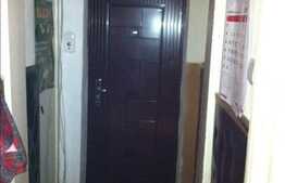 OPORTUNITATE: 3 cam 66 mp, pret foarte bun, Zorilor!