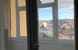 Apartament 4 camere decomandate, garaj, vis a vis de Sala Polivalenta