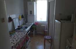 Apartament 4 camere, etaj intermediar, zona Hotel Royal