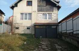 Casa de vanzare, 260 mp utili,500 teren, zona Auchan