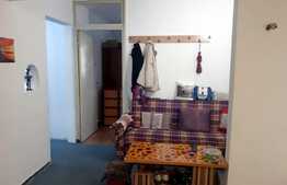 Apartament 3 camere, 70 mp, 2 balcoane, zona strazii Tatra