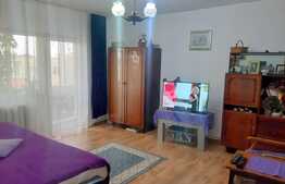Apartament 3 camere, 70 mp, 2 balcoane, zona strazii Tatra