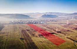 Teren de 22 837 mp, zona Luna de Sus!