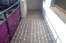 Apartament 3 camere, 65 mp, semifinisat, parcare cu CF, zona Sub Cetate