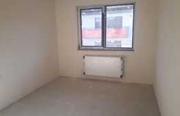Apartament 3 camere, 65 mp, semifinisat, parcare cu CF, zona Sub Cetate