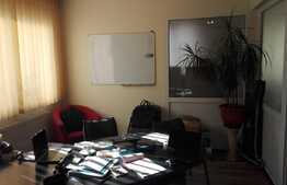 Spatiu Complex cu zona Birouri si Zona Comerciala 