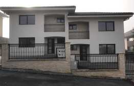 Zona exclusivista,120 mp, teren 300 mp, panorama deosebita!