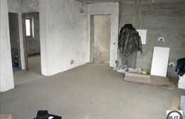 Vanzare 3 camere in zona Polus, semifinisat