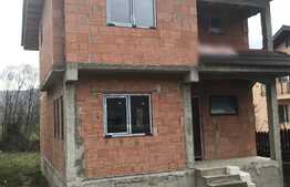Casa individuala, semifinisata, 120 mp utili, 480 mp teren