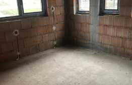 Casa individuala, semifinisata, 120 mp utili, 480 mp teren