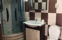 Apartament cu 3 camere, 58 mp, parcare, zona strazii Florilor!