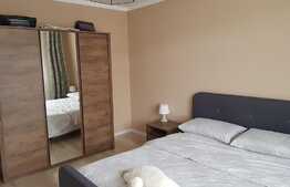 Apartament modern, 3 camere, garaj, parcare! Zona Terra!