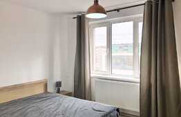 Apartament 3 camere, 58 de mp, modern, loc de parcare, zona Centrala