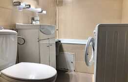 Apartament 3 camere, 58 de mp, modern, loc de parcare, zona Centrala