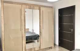 Apartament 3 camere, 58 de mp, modern, loc de parcare, zona Centrala