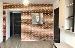 Apartament 3 camere, 58 de mp, modern, loc de parcare, zona Centrala