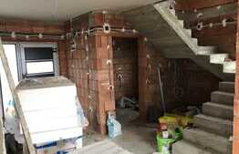 Casa individuala in Dezmir, zona de case! 140 mp utili, teren 415 mp