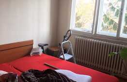 Apartament 3 camere, decomandat, 55 mp, parcare, zona strazii Grigore Alexandrescu