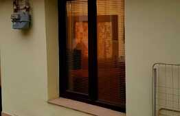 Oportunitate de investitie! Casa renovata cu 2 camere in zona centrala