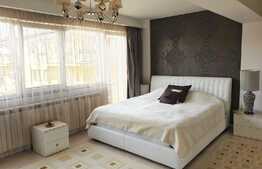 Apartament 3 camere, 89 mp utili, zona Grand Hotel Italia