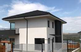 Casa 130 mp, 450 mp teren, zona strazii Trandafirilor