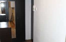 Apartament cu 3 camere, 40 mp, zona Piata Hermes