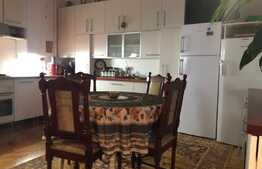 De vanzare apartament 2 camere, 80 mp, garaj, strada Horea!