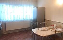 Apartament 2 camere, 60 mp, parcare, zona strazii Calea Turzii