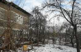 Casa individuala de vanzare Dambul Rotund teren 2000 mp