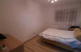 Apartament cu 3 camere, parter inalt, cu balcon, zona Ioan Rus