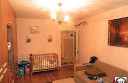 Vanzare apartament 2 camere, decomandat, in zona Piata Marasti