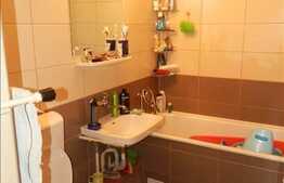 Vanzare apartament 2 camere, decomandat, in zona Piata Marasti