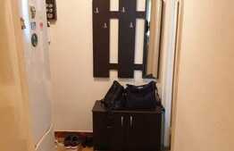 Apartament 2 camere, etaj intermediar, zona Primaverii