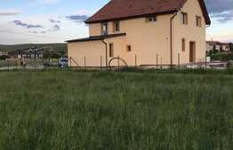 De vanzare casa individuala 215 mp utili, teren 748 mp, partial finisata!