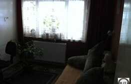 3 cam in zona foarte buna din Zorilor!