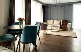 Apartament de lux, totul nou, parcare, zona Grand Hotel Italia