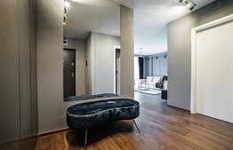 Apartament de lux, totul nou, parcare, zona Grand Hotel Italia