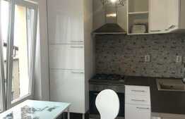 2 camere, cochet, la cheie, 42 mp., zona Stejarului