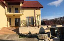 Casa individuala 180 mp, gradina 100 mp, zona strazii Corneliu Coposu