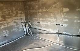 Casa individuala cu 200 mp utili si teren de 1000 mp, Dezmir!