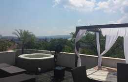 Apartament de lux, 3 camere, 130mp, 3 terase, 2 bai, garaj, zona strazii Crisan