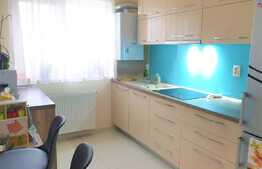 Apartament 3 camere, etaj intermediar, balcon, boxa, parcare, zona verde