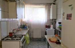 Apartament 2 camere, decomandat, etaj 1, zona Calea Floresti