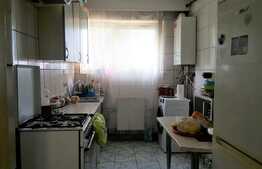Apartament 2 camere, decomandat, etaj 1, zona Calea Floresti